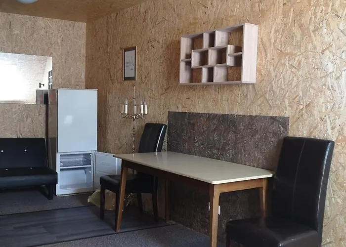 Pension Dingolshausen بيت ضيافة *